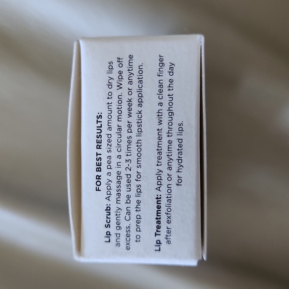 2 PIECE SET Crunchi Lip Scrub Retired- 1 Lip Dream Scrub + 1 Lip Dream Treatment - Picture 5 of 7